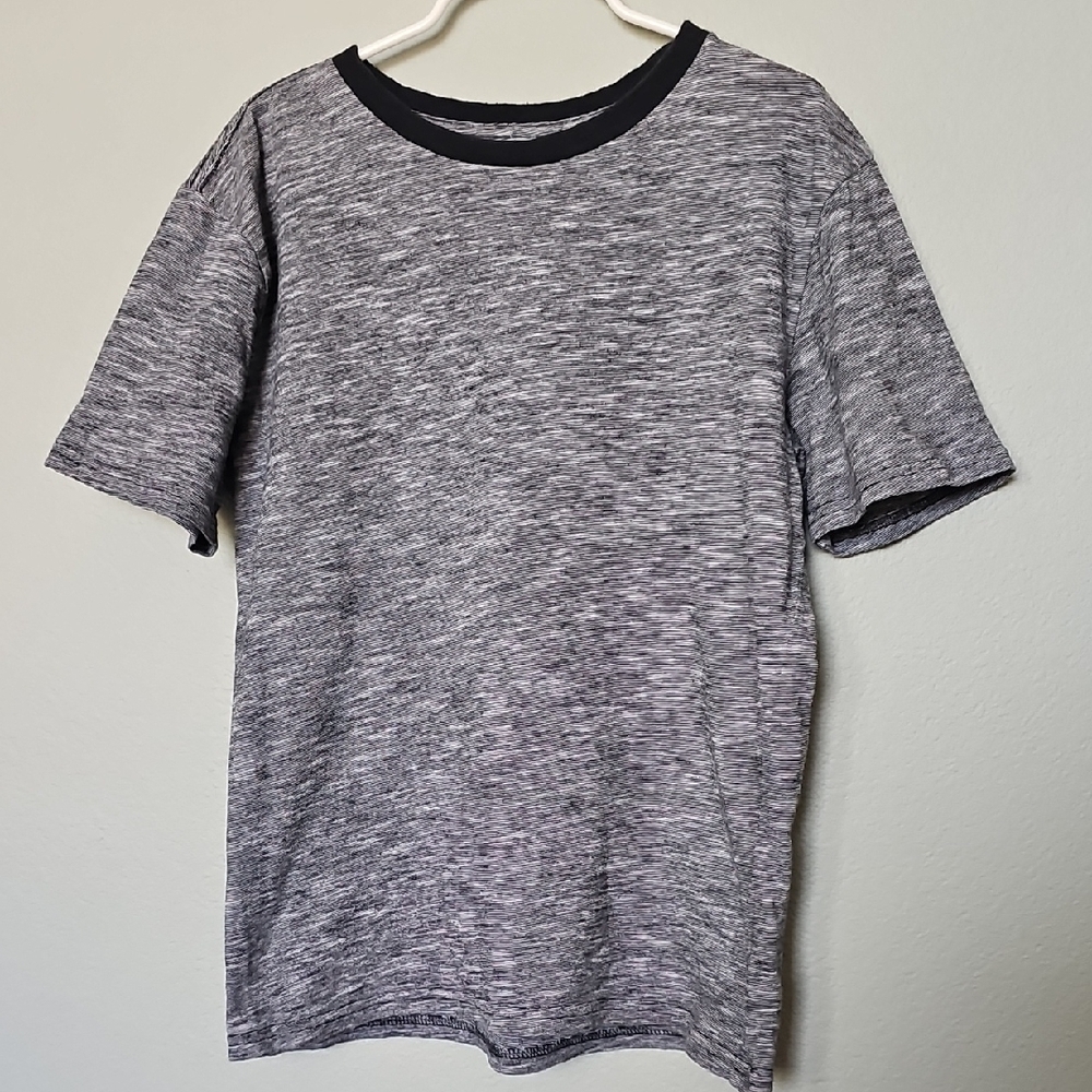 Nordstrom Rack Boys Heathered Black and White Short Sleeve Tee 8/10 Medium